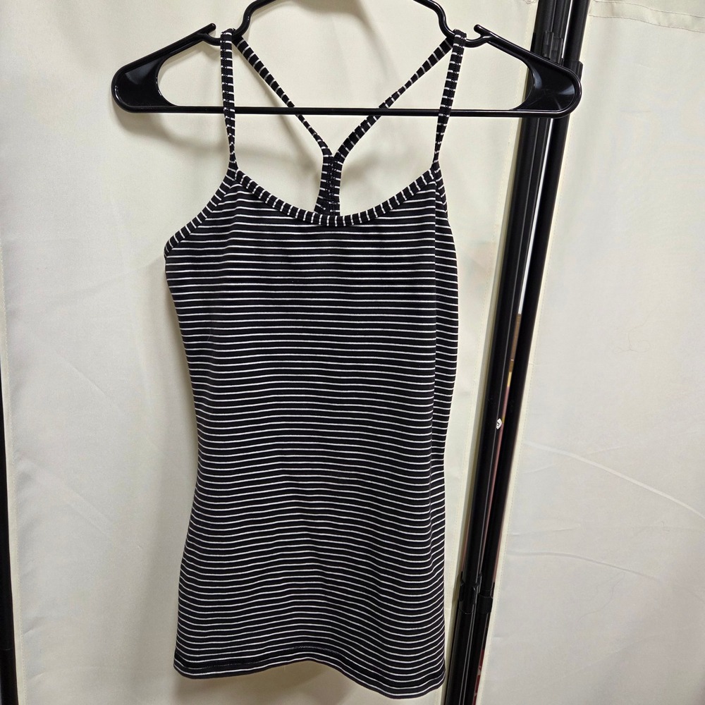 Lululemon Power Y Tank Top Black White Striped Racerback Built-in Bra Size 4